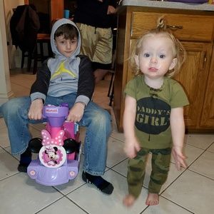 Meet your Posher, Ashley